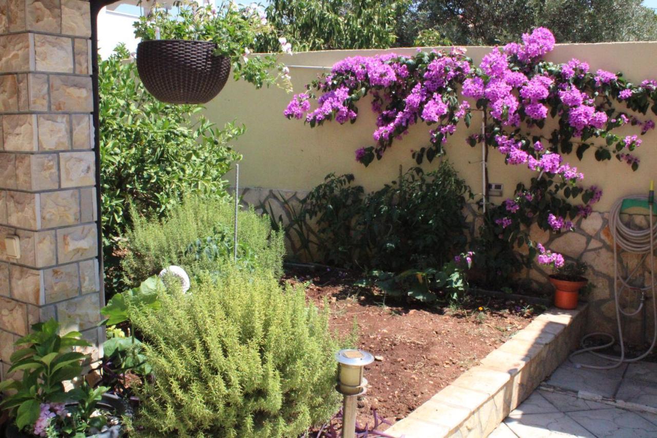 Apartments Villa Macola Trogir Exterior foto